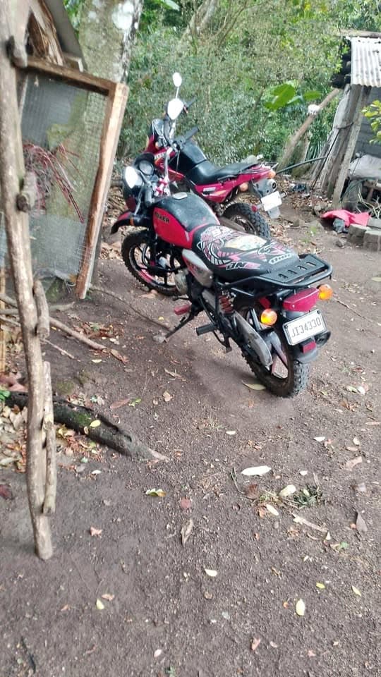 2022 Bajaj Boxser 150x